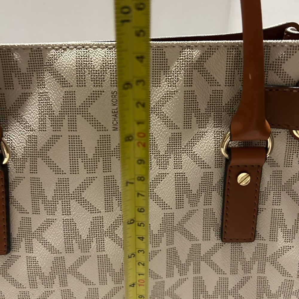 Michael Kors Brown and Cream Signature Tote Bag - Picture 5 of 9